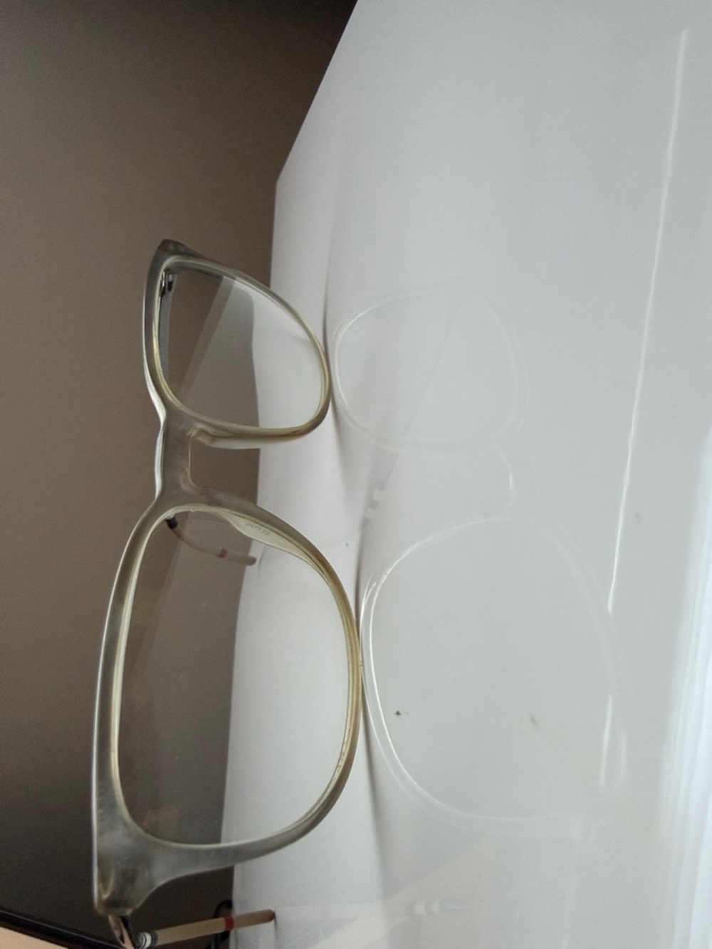 Burberry Grey Men’s  Eyewear w Metal Arm and White Logo Detailing preowned - Picture 5 of 6